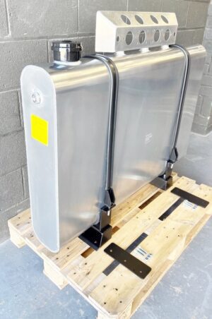 Hydraulic Oil Tank Super Slim Profile Rear Cabin Mounted 190 Litre Aluminium Inc Suzie Bracket