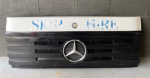 Mercedes 1820 Front Grill